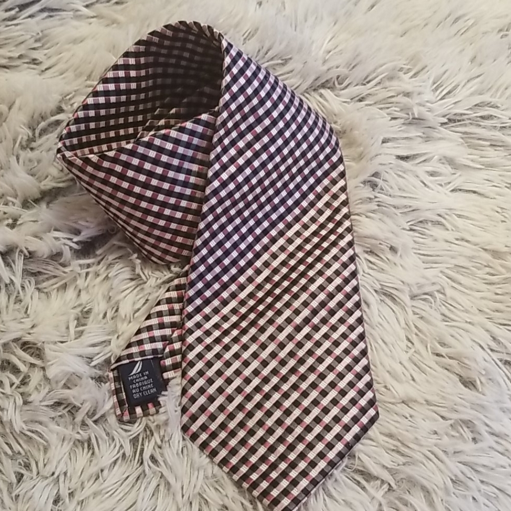Nautica Black/Pink/White 100% Silk Necktie